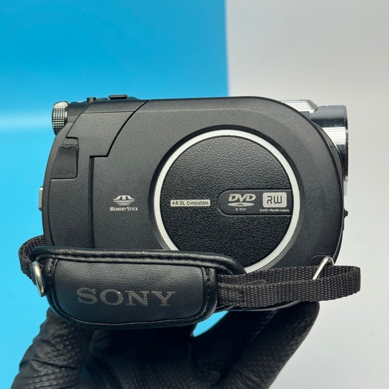 Sony Handycam DCR-DVD710E DVD PAL Camcorder - Read Description