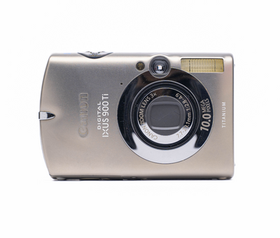 Canon Digital IXUS 900 Ti 10.0MP Titanium - Well Used