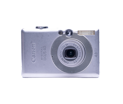Canon Digital IXUS 40 4.0MP Silver - Well Used