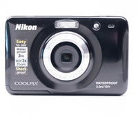 Nikon CoolPix S30 10.1MP Waterproof Black - Good