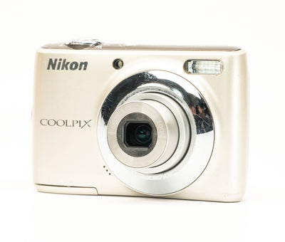 Nikon CoolPix L21 8.0MP Silver - Well Used