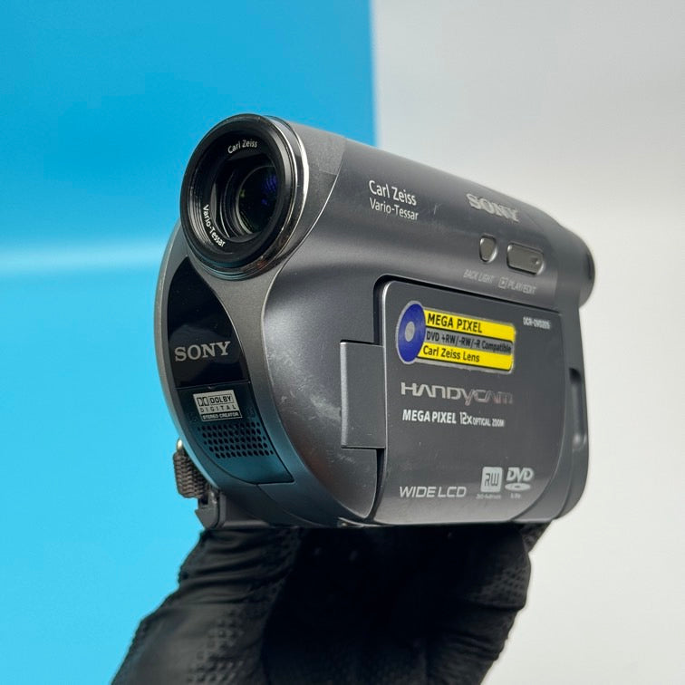 Sony Handycam DCR-DVD205 DVD PAL Camcorder - FULLY FUNCTIONAL