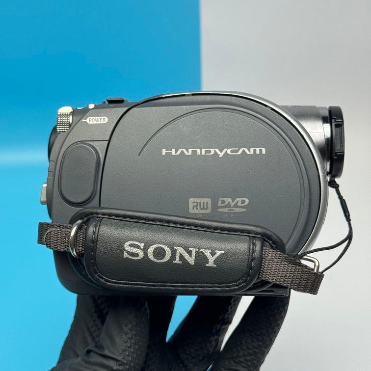 Sony Handycam DCR-DVD205 DVD PAL Camcorder - FULLY FUNCTIONAL