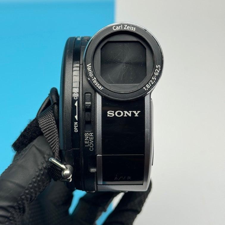 Sony Handycam DCR-DVD710E DVD PAL Camcorder - FULLY FUNCTIONAL