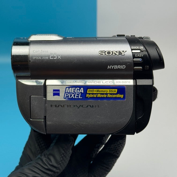 Sony Handycam DCR-DVD710E DVD PAL Camcorder - FULLY FUNCTIONAL
