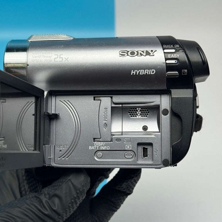 Sony Handycam DCR-DVD710E DVD PAL Camcorder - FULLY FUNCTIONAL