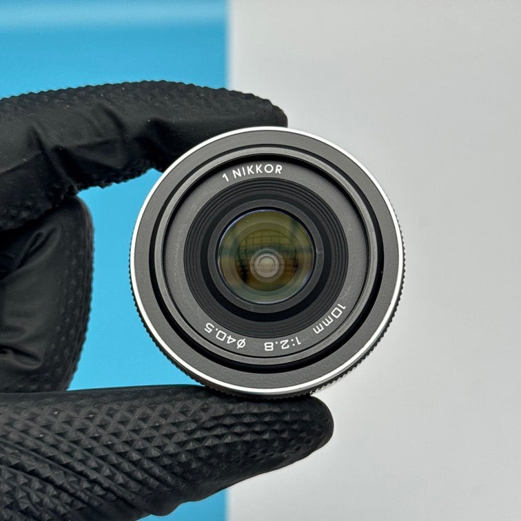 Nikon 1 J1 10.1MP Mirrorless Digital Camera with 10mm f/2.8 Lens - FULLY FUNCTIONAL - FULL KIT