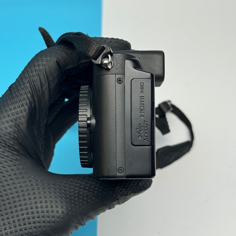 Nikon 1 V1 10.1 MP Digital Mirrorless Camera with HELIOS 81H/AI Nikon 1/EOS Nikon 1 - FULLY FUNCTIONAL