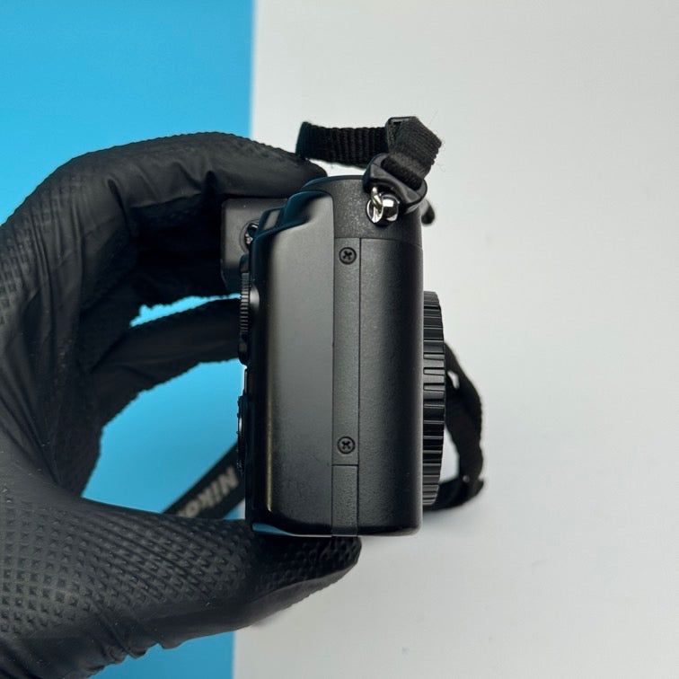 Nikon 1 V1 10.1 MP Digital Mirrorless Camera with HELIOS 81H/AI Nikon 1/EOS Nikon 1 - FULLY FUNCTIONAL