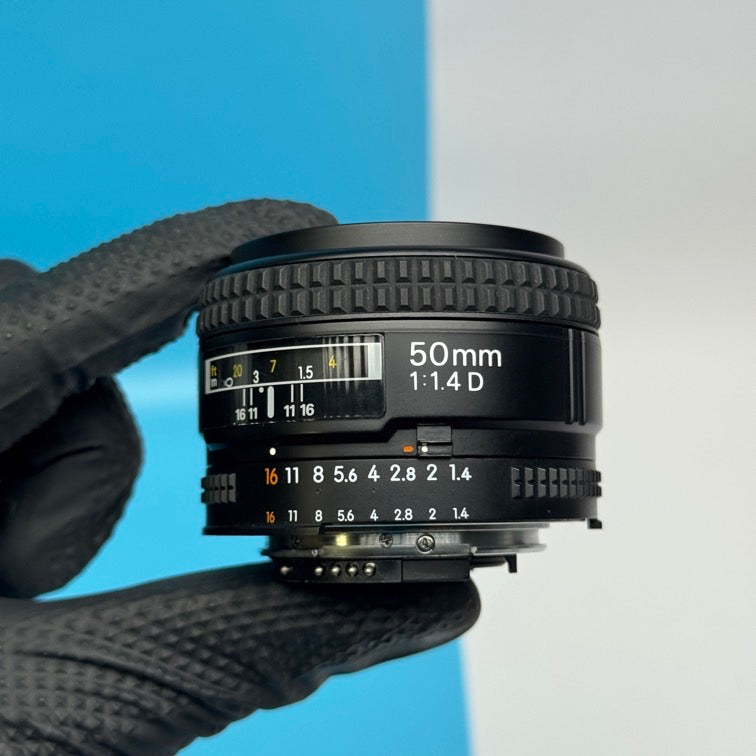 Nikon AF Nikkor 50mm f/1.4 D AF Fixed/Prime Lens for F-Mount - MINT - FULL KIT