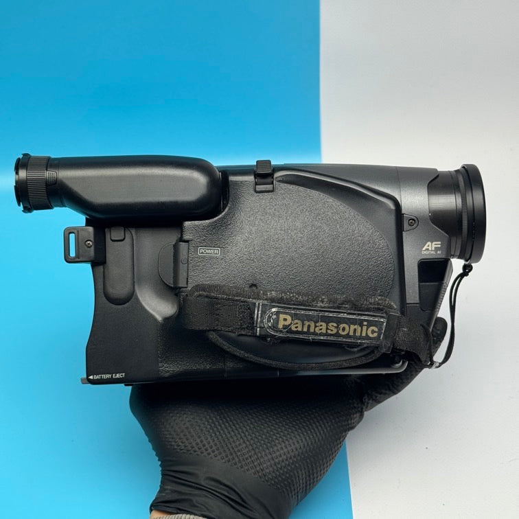 Panasonic NV-RX22 VHS-C Camcorder – Japan - FULLY FUNCTIONAL