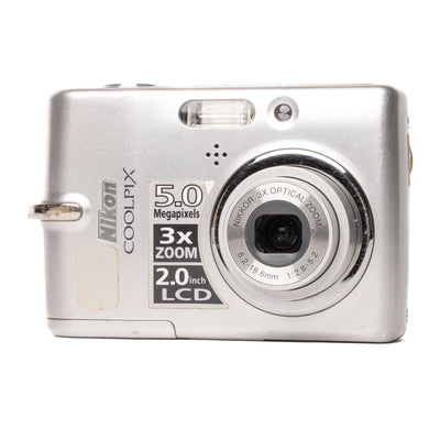 Nikon CoolPix L10 5.0MP Digital Camera