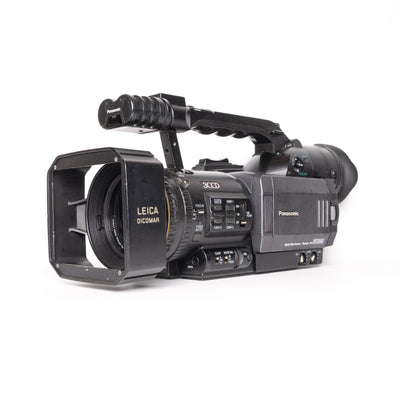 Panasonic AG-DVX100BE 3-CCD 25p Mini-DV Cinema Camcorder