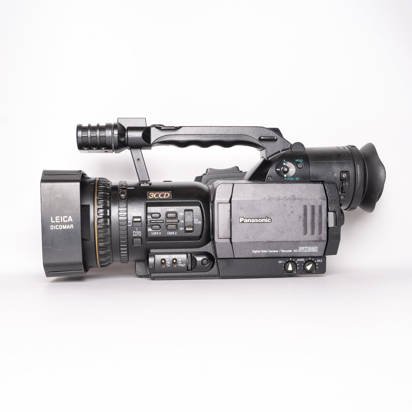 Panasonic AG-DVX100BE 3-CCD 25p Mini-DV Cinema Camcorder
