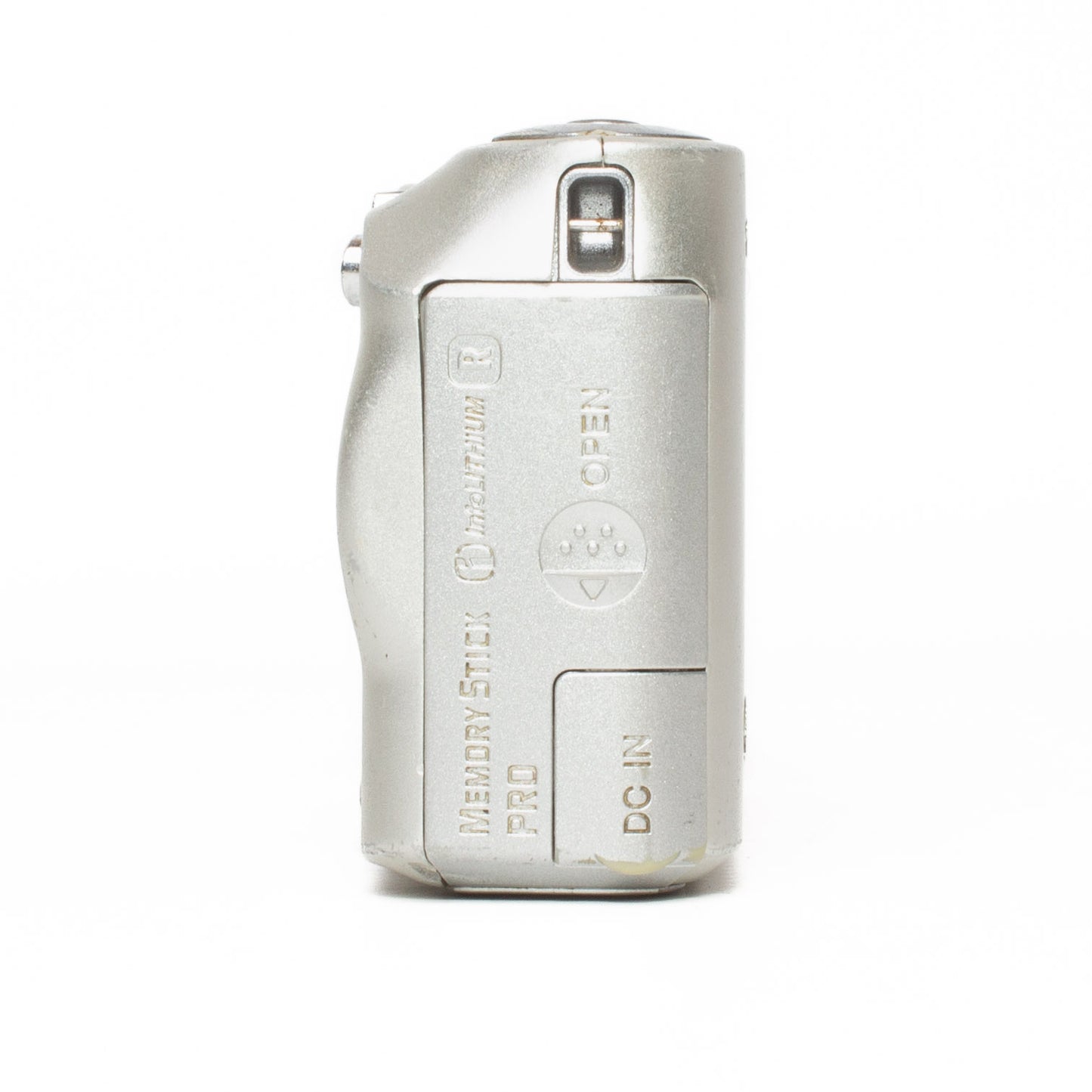 Sony Cyber-shot DSC-P200 7.2MP Digital Camera