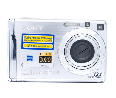 Sony Cyber-shot DSC-W200 12.1MP Silver - Well Used